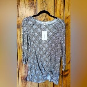 Como Blu Half Sleeve Dressy Top Size S NWT